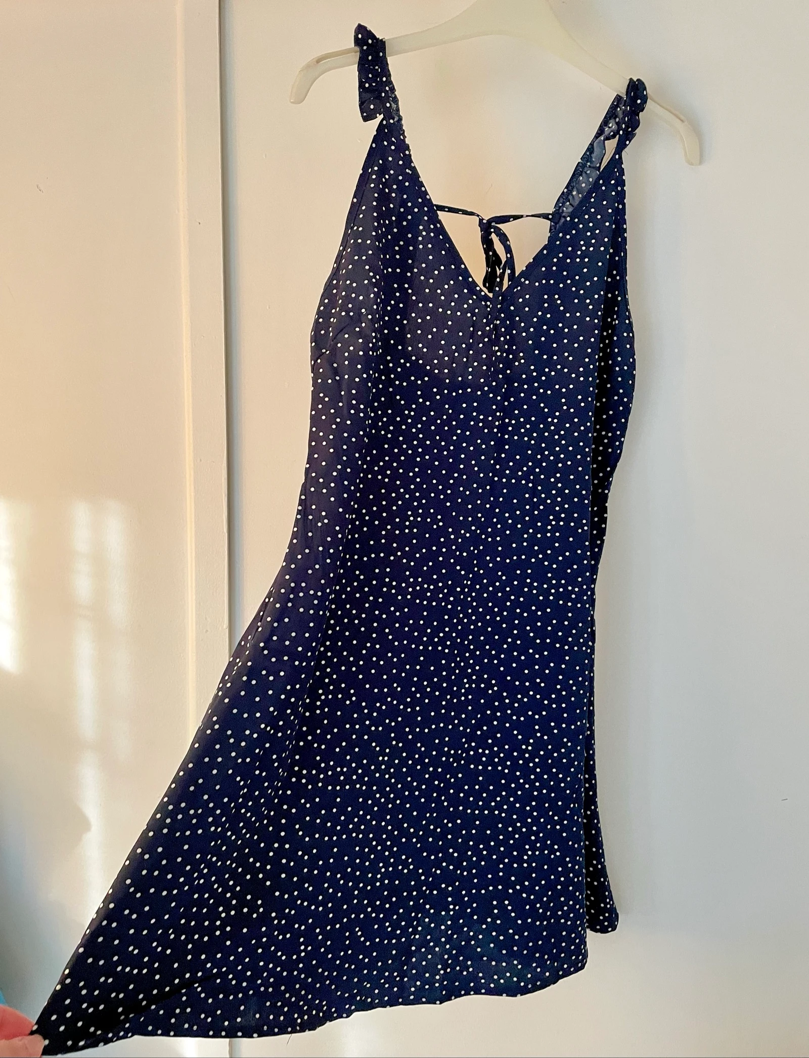 Robe bleu marine à pois